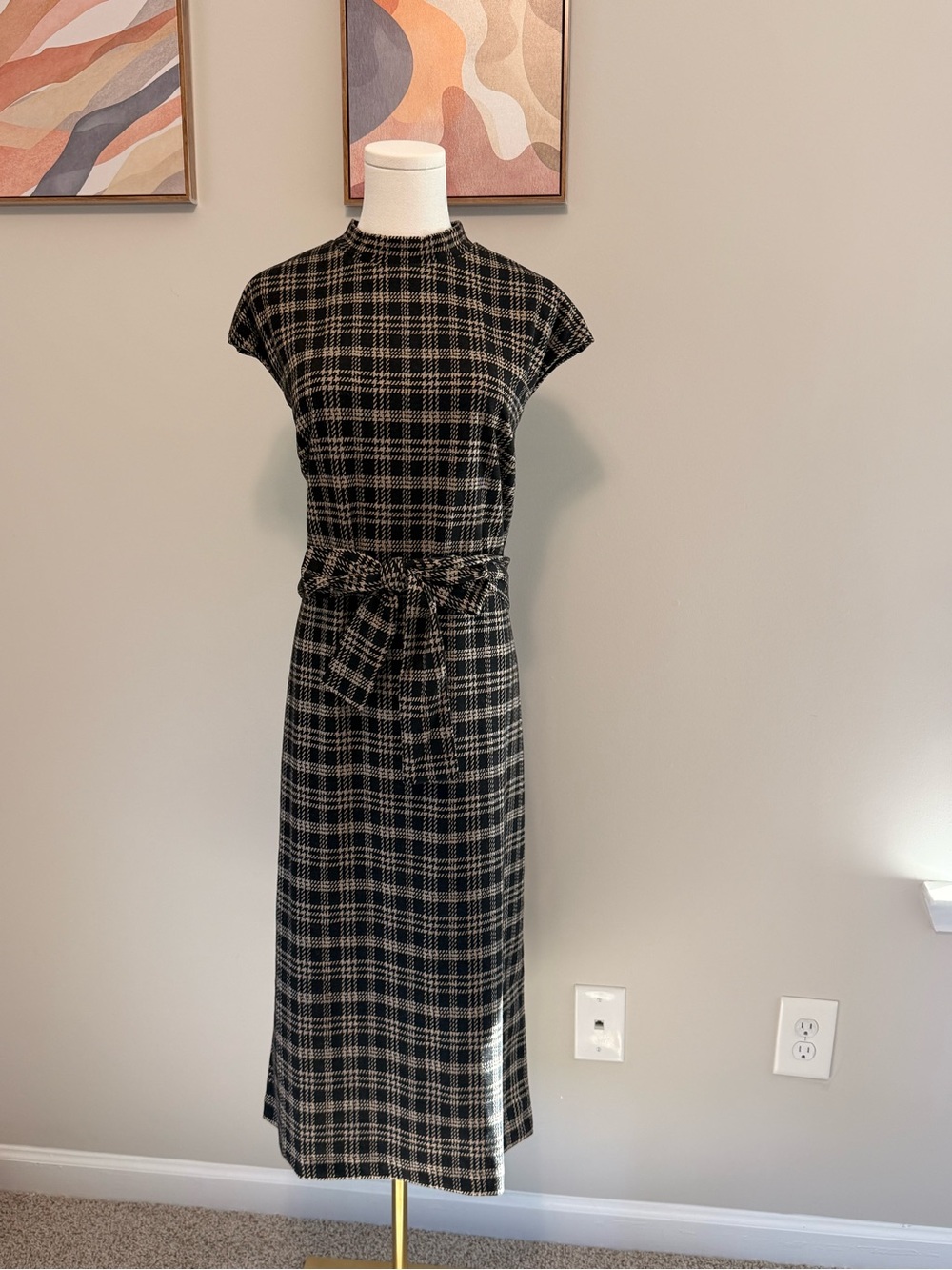 Ann Taylor Black and Cream Plaid Houndstooth Midi Dress with Tie Waist